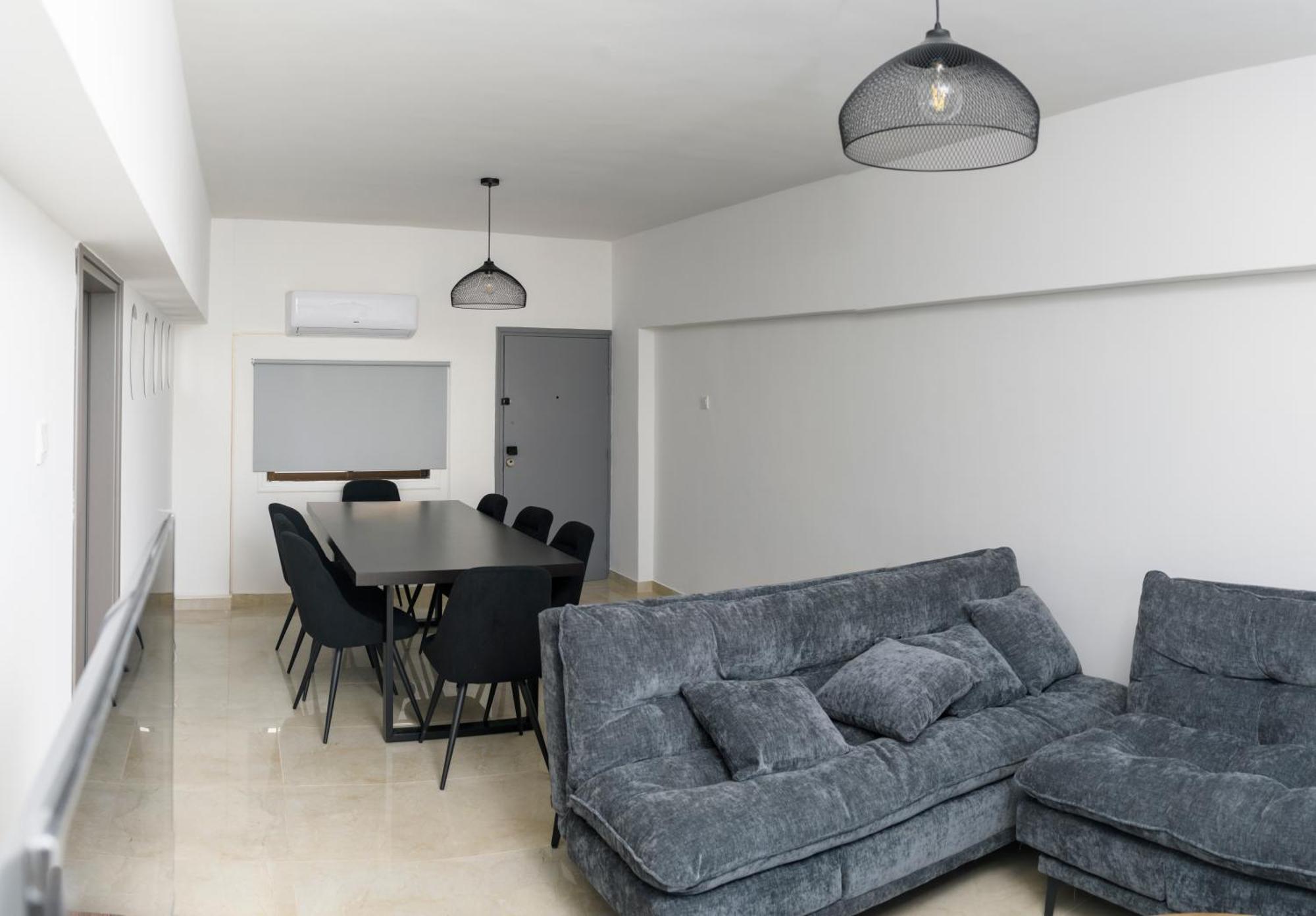 Ollies 3 Bedroom Apartment Ларнака Экстерьер фото