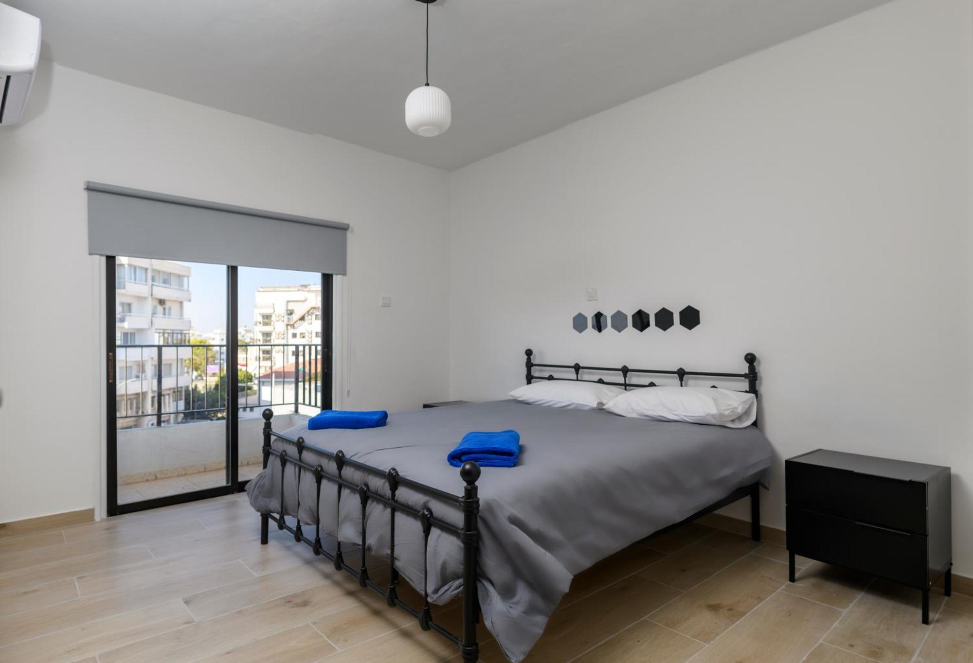 Ollies 3 Bedroom Apartment Ларнака Экстерьер фото