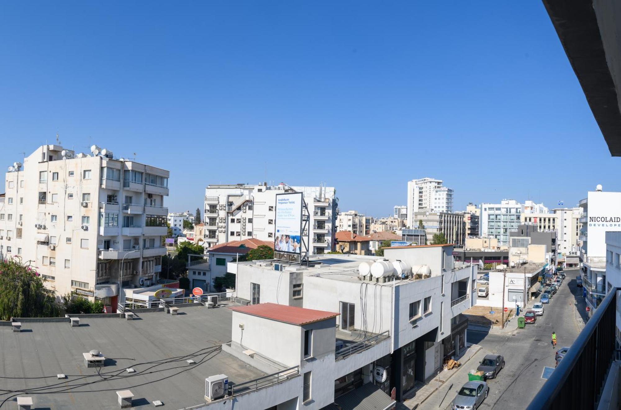 Ollies 3 Bedroom Apartment Ларнака Экстерьер фото
